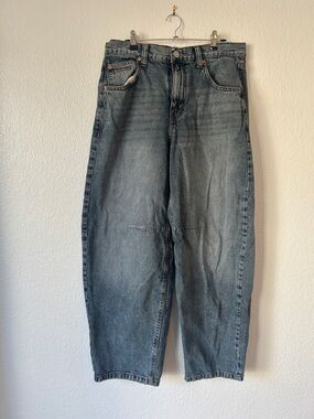 BDG Wide Leg Flare Jeans in Washed Blue